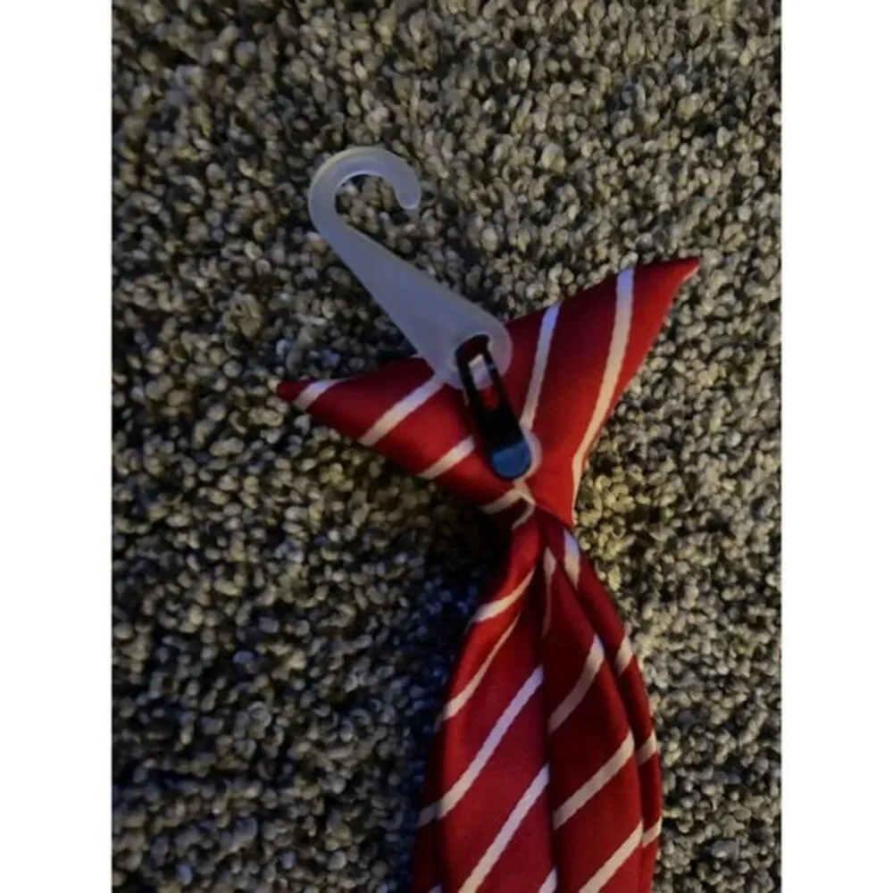 NWOT baby boy red/white strip clip on size‎ 12-24 months
